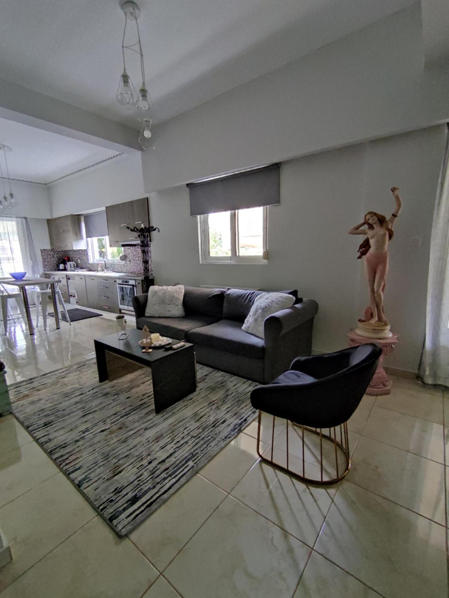 D&D Apartment Pyrgos  Bagian luar foto